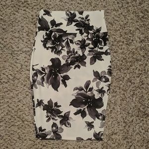 NEW Bodycon Stretch Floral Pencil Skirt!